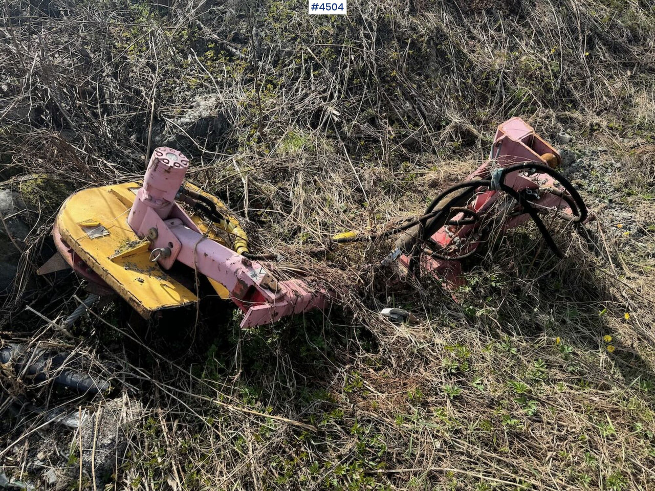 Trench cutter - Oprema za obradu tla: slika Trench cutter - Oprema za obradu tla Trench cutter - Oprema za obradu tla: slika Trench cutter - Oprema za obradu tla