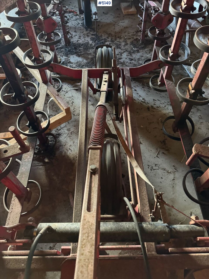 Väderstad harrow, 3.3 meters - Oprema za obradu tla: slika Väderstad harrow, 3.3 meters - Oprema za obradu tla Väderstad harrow, 3.3 meters - Oprema za obradu tla: slika Väderstad harrow, 3.3 meters - Oprema za obradu tla