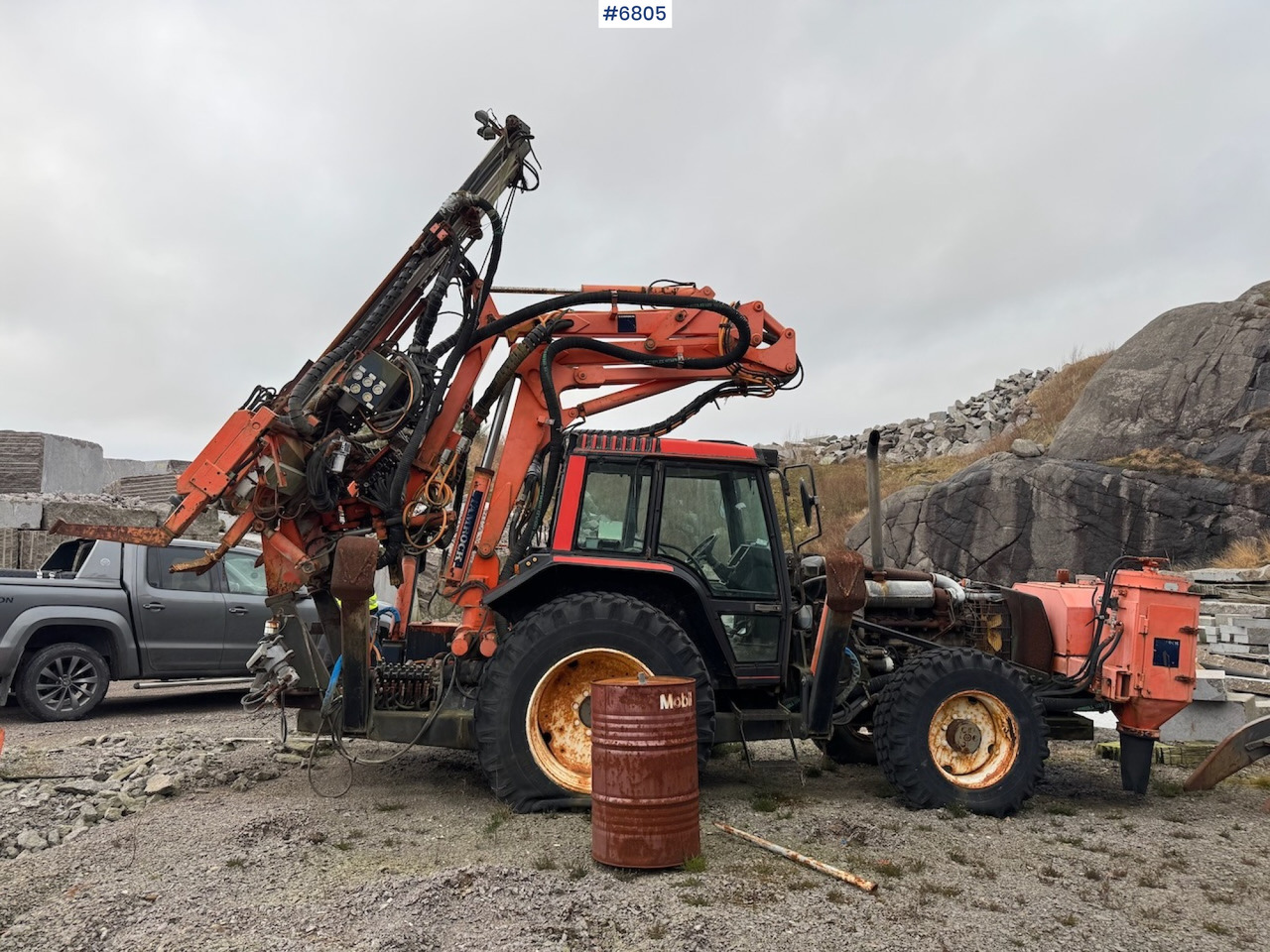 Valtra 8150 m/ Tamrock Trimmer 200 PB. - Traktor: slika Valtra 8150 m/ Tamrock Trimmer 200 PB. - Traktor Valtra 8150 m/ Tamrock Trimmer 200 PB. - Traktor: slika Valtra 8150 m/ Tamrock Trimmer 200 PB. - Traktor