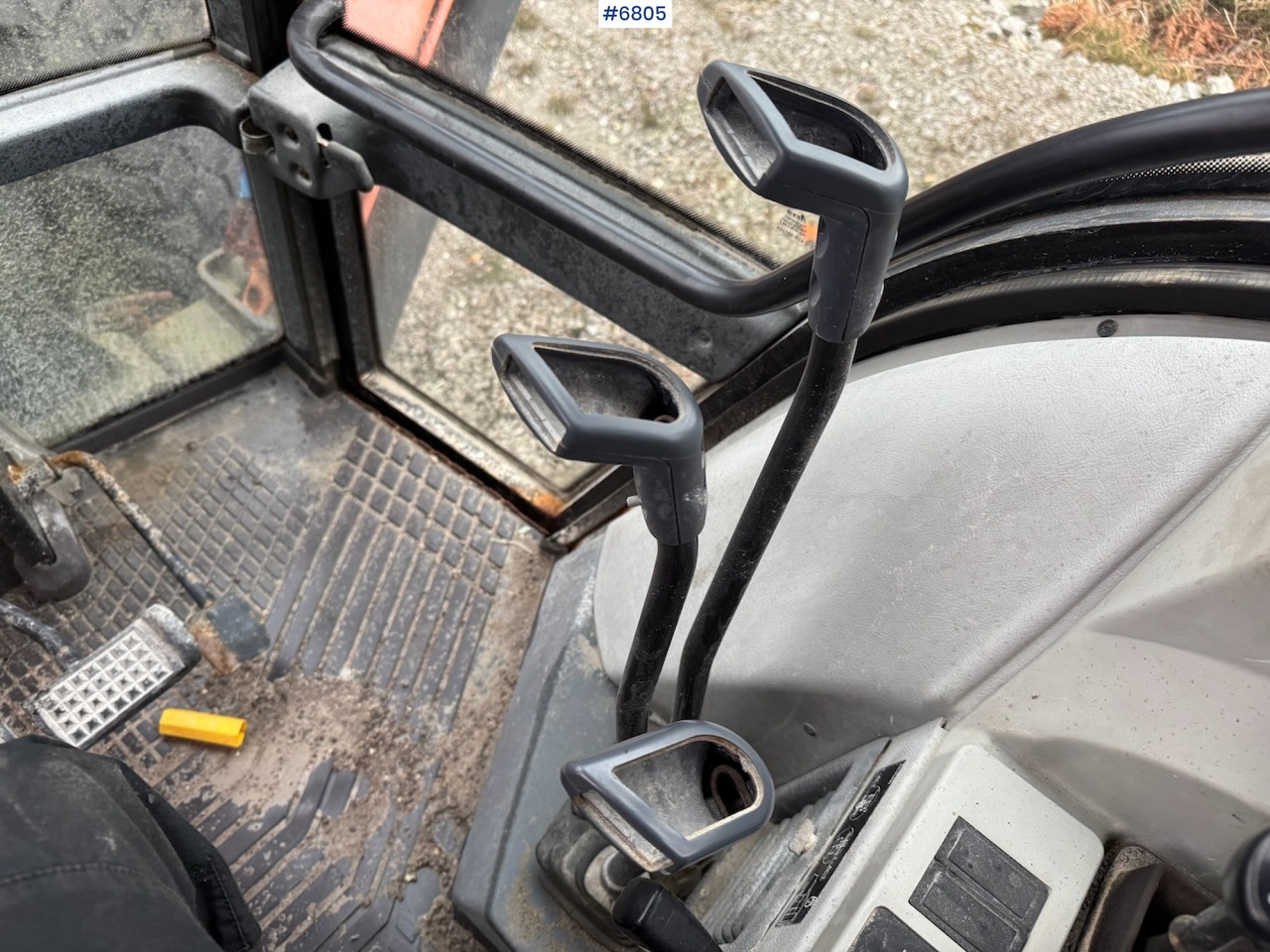 Traktor Valtra 8150 m/ Tamrock Trimmer 200 PB.: slika Traktor Valtra 8150 m/ Tamrock Trimmer 200 PB.