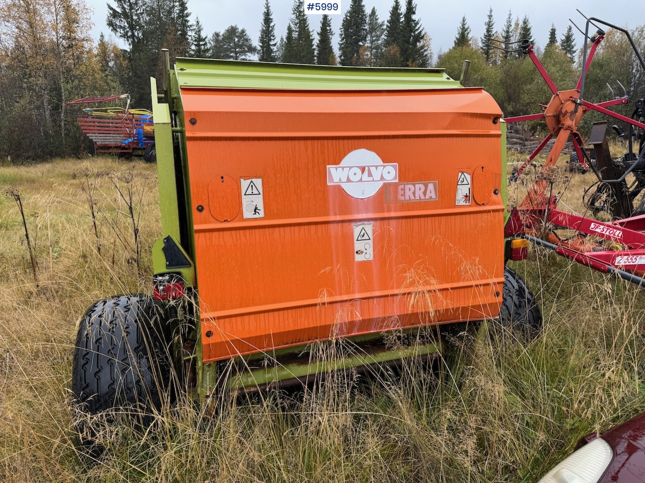 Wolvo Terra R10 Super - Oprema za prevrtanje sijena: slika Wolvo Terra R10 Super - Oprema za prevrtanje sijena Wolvo Terra R10 Super - Oprema za prevrtanje sijena: slika Wolvo Terra R10 Super - Oprema za prevrtanje sijena