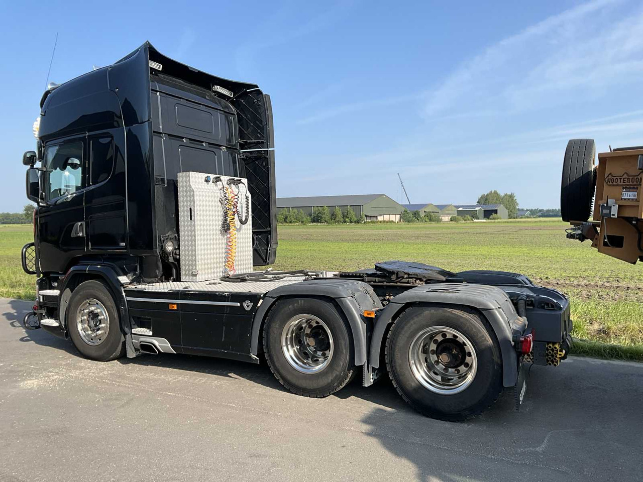 SCANIA R580 6x4 v8 - Tegljač: slika SCANIA R580 6x4 v8 - Tegljač SCANIA R580 6x4 v8 - Tegljač: slika SCANIA R580 6x4 v8 - Tegljač