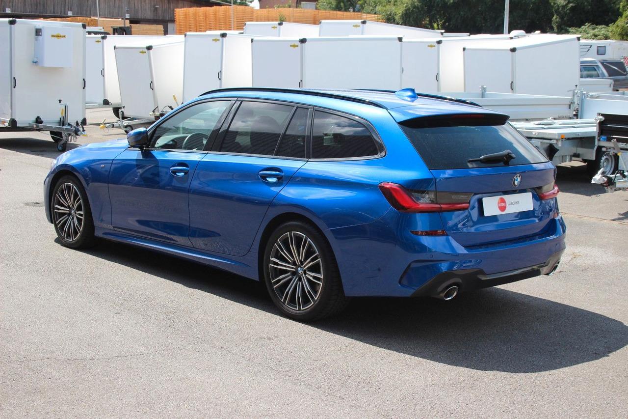 BMW 320 Touring d M Sport Laser Alcantara Harman Kar - Karavan: slika BMW 320 Touring d M Sport Laser Alcantara Harman Kar - Karavan BMW 320 Touring d M Sport Laser Alcantara Harman Kar - Karavan: slika BMW 320 Touring d M Sport Laser Alcantara Harman Kar - Karavan
