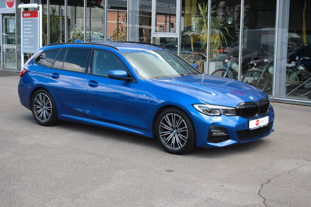 BMW 320 Touring d M Sport Laser Alcantara Harman Kar - Karavan: slika BMW 320 Touring d M Sport Laser Alcantara Harman Kar - Karavan BMW 320 Touring d M Sport Laser Alcantara Harman Kar - Karavan: slika BMW 320 Touring d M Sport Laser Alcantara Harman Kar - Karavan
