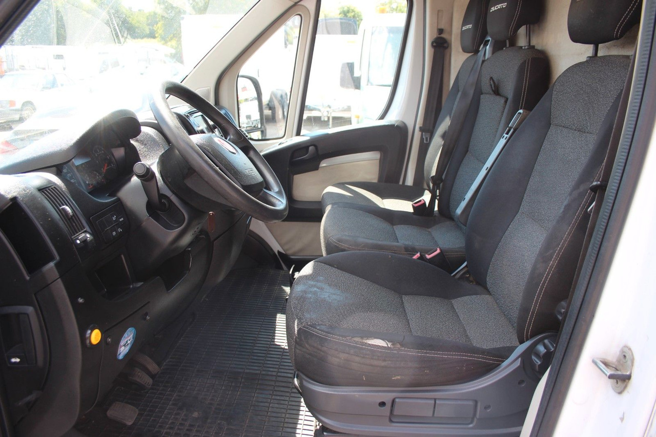 Fiat Ducato Regal - Mali kombi: slika Fiat Ducato Regal - Mali kombi Fiat Ducato Regal - Mali kombi: slika Fiat Ducato Regal - Mali kombi