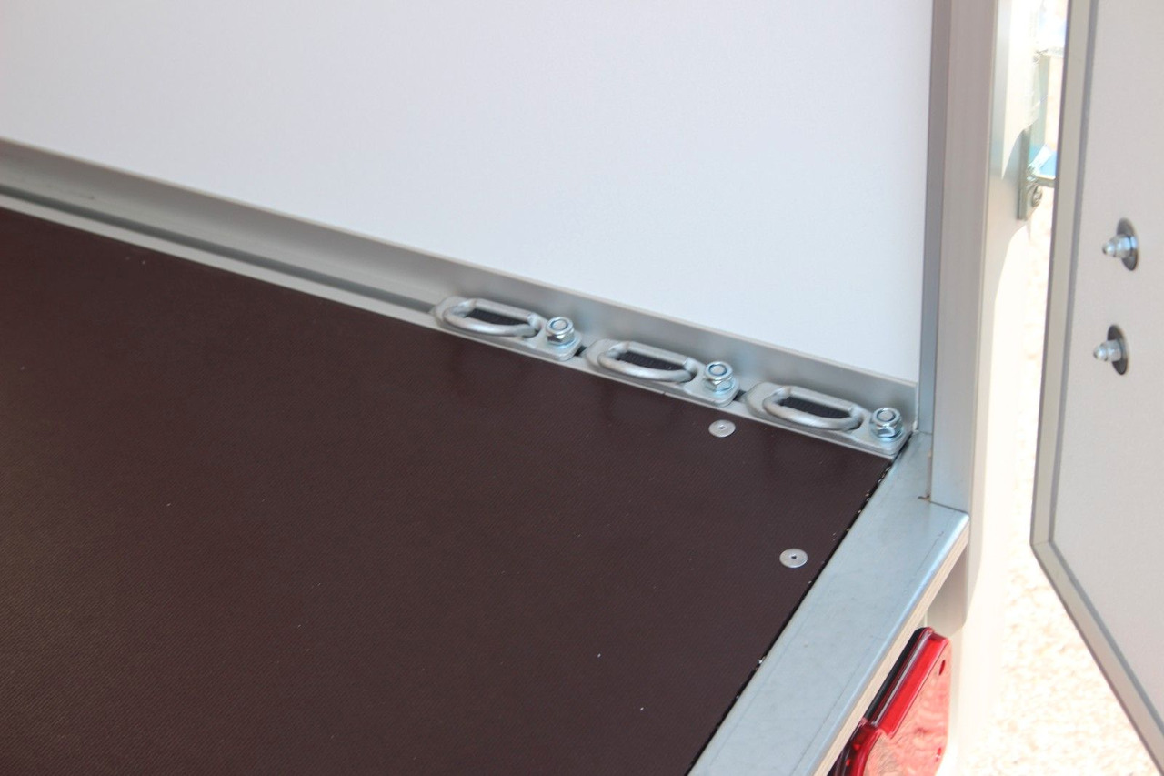 Humbaur HK 132513-15P Überfahrwand Kofferanhänger Flex - Prikolica sa zatvorenim sandukom: slika Humbaur HK 132513-15P Überfahrwand Kofferanhänger Flex - Prikolica sa zatvorenim sandukom Humbaur HK 132513-15P Überfahrwand Kofferanhänger Flex - Prikolica sa zatvorenim sandukom: slika Humbaur HK 132513-15P Überfahrwand Kofferanhänger Flex - Prikolica sa zatvorenim sandukom