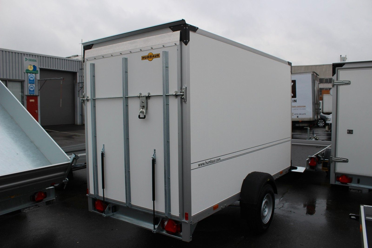 Humbaur HK 133015-18P Überfahrwand Kofferanhänger Koffer - Prikolica sa zatvorenim sandukom: slika Humbaur HK 133015-18P Überfahrwand Kofferanhänger Koffer - Prikolica sa zatvorenim sandukom Humbaur HK 133015-18P Überfahrwand Kofferanhänger Koffer - Prikolica sa zatvorenim sandukom: slika Humbaur HK 133015-18P Überfahrwand Kofferanhänger Koffer - Prikolica sa zatvorenim sandukom