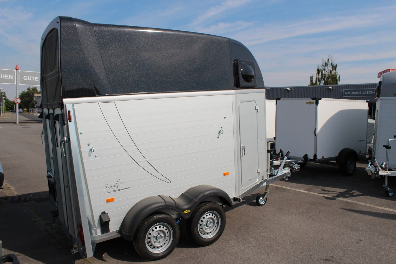 Humbaur Single Alu 1600 Pferdeanhänger Sattelkammer - Prikolica za prijevoz stoke: slika Humbaur Single Alu 1600 Pferdeanhänger Sattelkammer - Prikolica za prijevoz stoke Humbaur Single Alu 1600 Pferdeanhänger Sattelkammer - Prikolica za prijevoz stoke: slika Humbaur Single Alu 1600 Pferdeanhänger Sattelkammer - Prikolica za prijevoz stoke