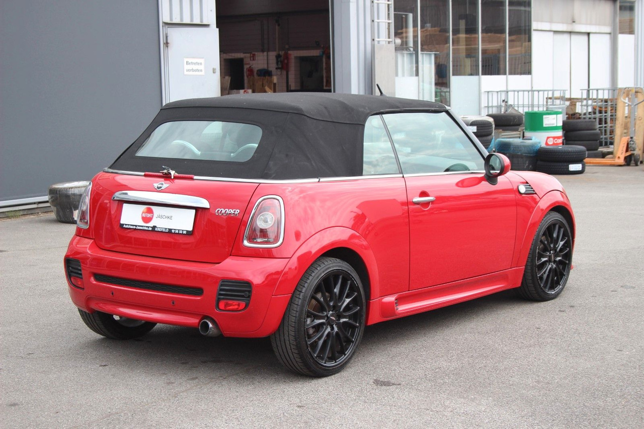 MINI COOPER Cabrio "Works Exterieur" Pepper 114tKM - Automobil: slika MINI COOPER Cabrio "Works Exterieur" Pepper 114tKM - Automobil MINI COOPER Cabrio "Works Exterieur" Pepper 114tKM - Automobil: slika MINI COOPER Cabrio "Works Exterieur" Pepper 114tKM - Automobil