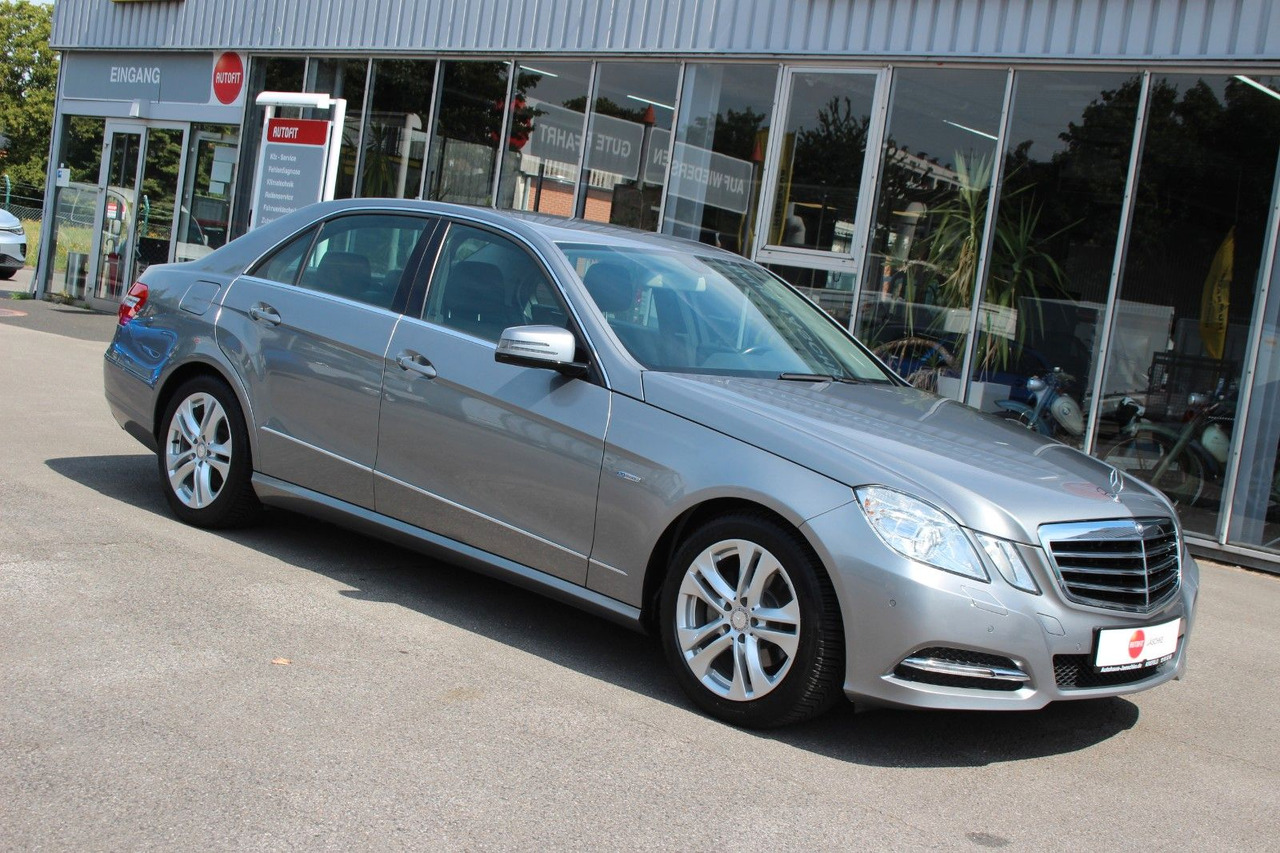 Mercedes-Benz CGI BlueEfficiency Avantgarde Automatik 59980 KM - Limuzina: slika Mercedes-Benz CGI BlueEfficiency Avantgarde Automatik 59980 KM - Limuzina Mercedes-Benz CGI BlueEfficiency Avantgarde Automatik 59980 KM - Limuzina: slika Mercedes-Benz CGI BlueEfficiency Avantgarde Automatik 59980 KM - Limuzina