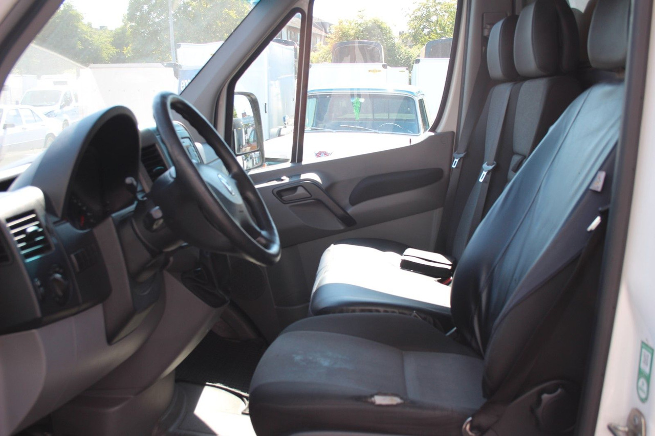 Volkswagen Crafter Kasten 35 mittel L2H2 KLIMA 1.Hand - Putnički kombi: slika Volkswagen Crafter Kasten 35 mittel L2H2 KLIMA 1.Hand - Putnički kombi Volkswagen Crafter Kasten 35 mittel L2H2 KLIMA 1.Hand - Putnički kombi: slika Volkswagen Crafter Kasten 35 mittel L2H2 KLIMA 1.Hand - Putnički kombi