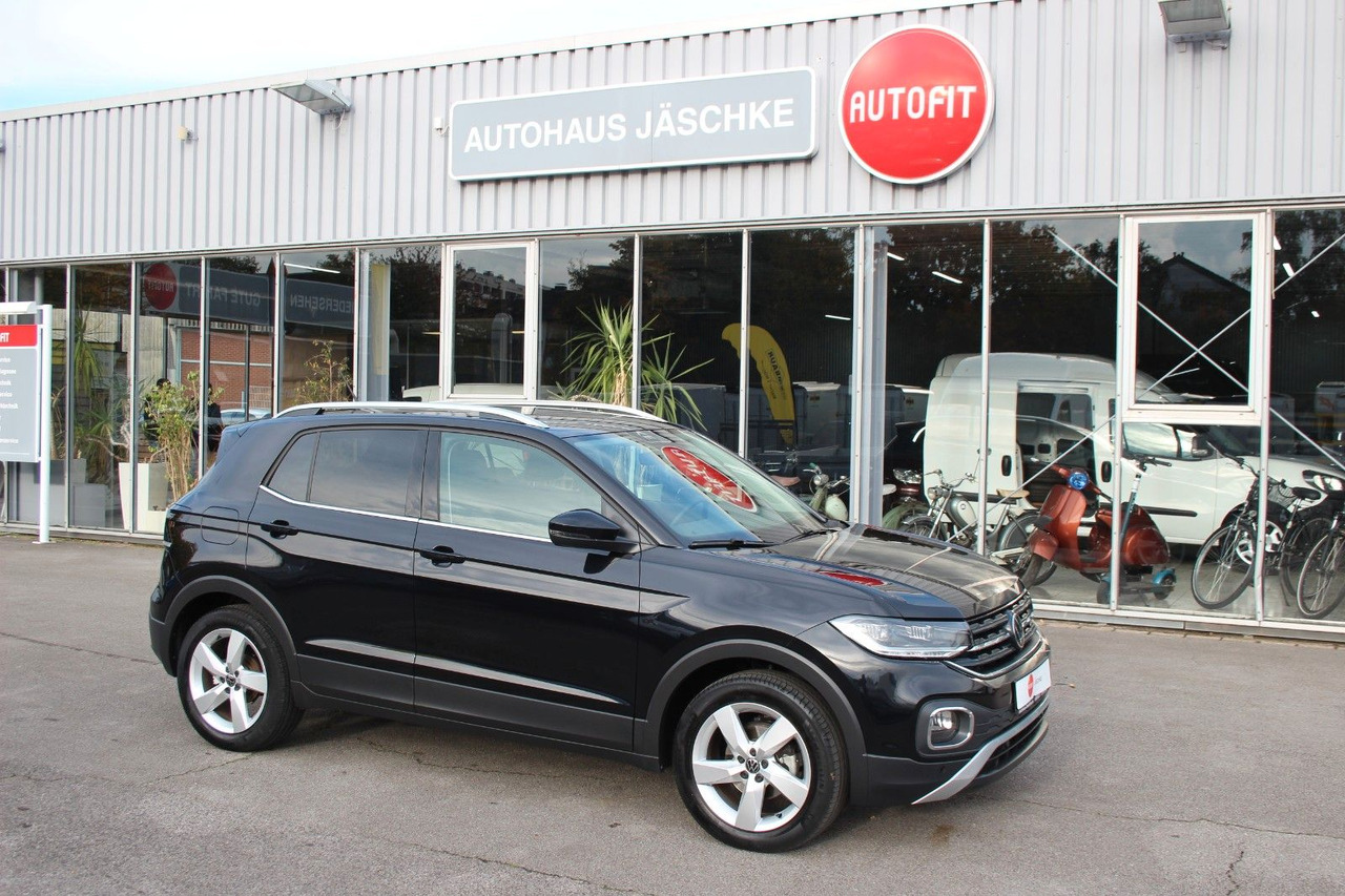 Volkswagen T-Cross Style 18tKM ACC LED DSG SiHzg Kamera APP - SUV: slika  Volkswagen T-Cross Style 18tKM ACC LED DSG SiHzg Kamera APP - SUV Volkswagen T-Cross Style 18tKM ACC LED DSG SiHzg Kamera APP - SUV: slika  Volkswagen T-Cross Style 18tKM ACC LED DSG SiHzg Kamera APP - SUV