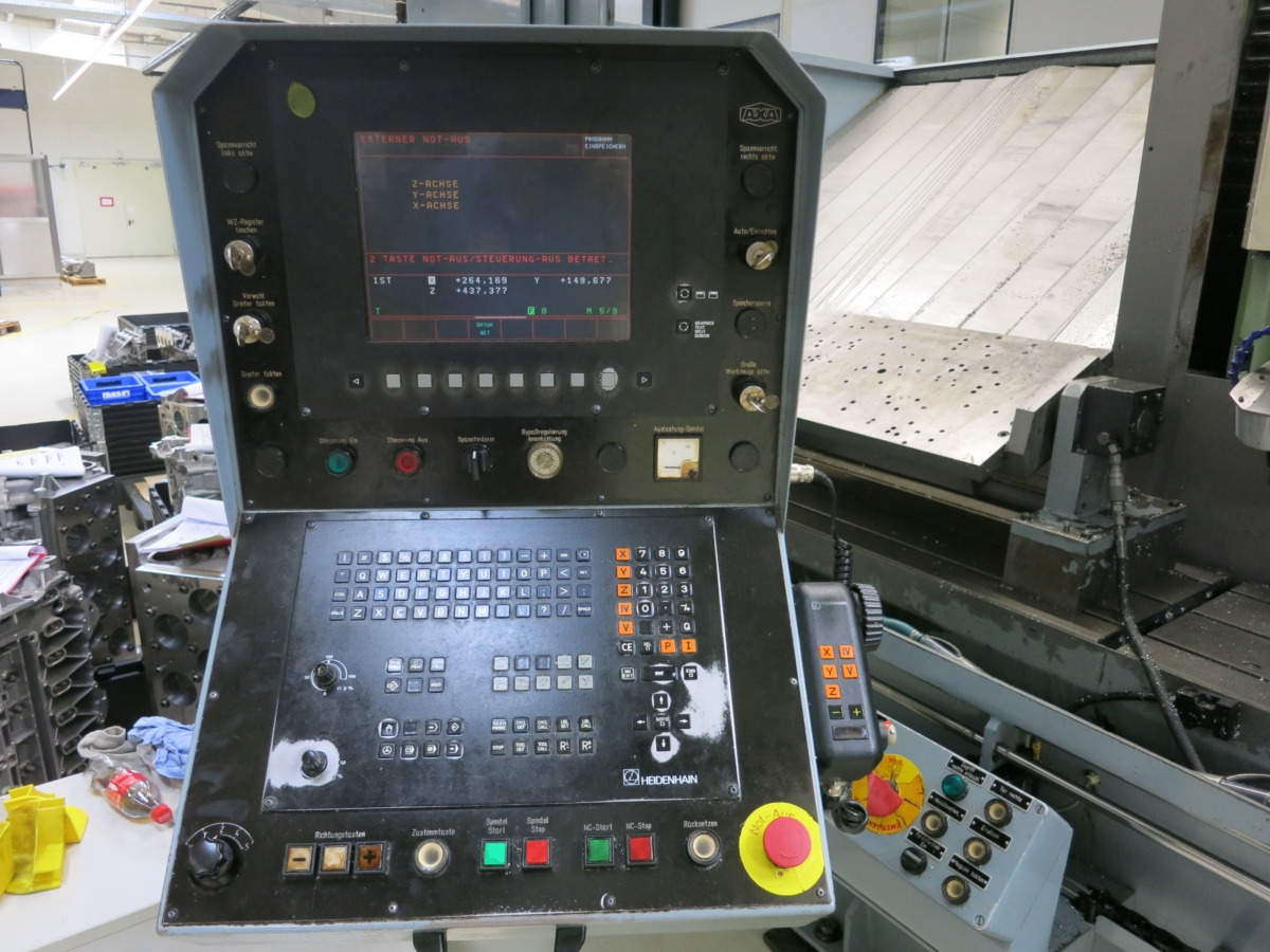 AXA VC2 - CNC obradni centar: slika AXA VC2 - CNC obradni centar AXA VC2 - CNC obradni centar: slika AXA VC2 - CNC obradni centar