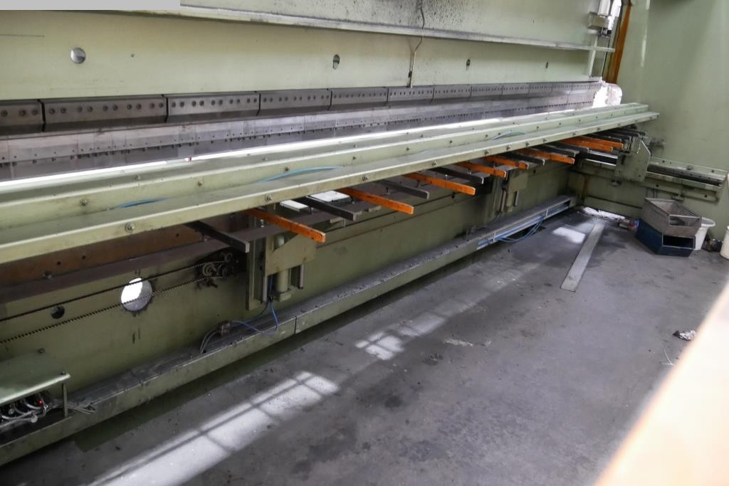 EHT EHP S 320-7250 - Stroj za obradu metala: slika EHT EHP S 320-7250 - Stroj za obradu metala EHT EHP S 320-7250 - Stroj za obradu metala: slika EHT EHP S 320-7250 - Stroj za obradu metala