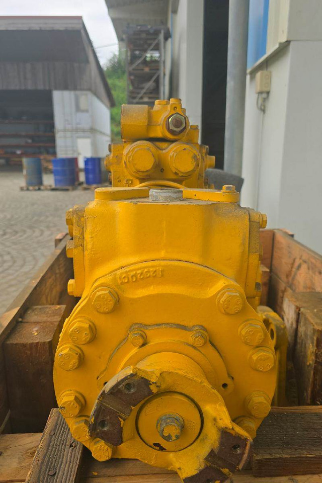 Komatsu Getriebe Komatsu D66 Raupe - Mjenjač za Građevinski strojevi: slika Komatsu Getriebe Komatsu D66 Raupe - Mjenjač za Građevinski strojevi Komatsu Getriebe Komatsu D66 Raupe - Mjenjač za Građevinski strojevi: slika Komatsu Getriebe Komatsu D66 Raupe - Mjenjač za Građevinski strojevi