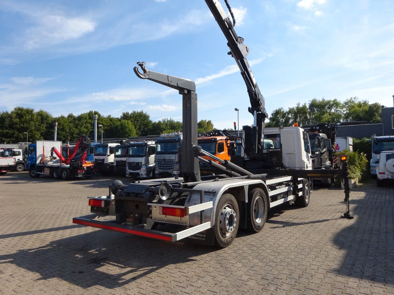 DAF 28-250 CF Abroller + HIA B195-3 Kran - Kamion s kukastom dizalicom, Kamion s kranom: slika DAF 28-250 CF Abroller + HIA B195-3 Kran - Kamion s kukastom dizalicom, Kamion s kranom DAF 28-250 CF Abroller + HIA B195-3 Kran - Kamion s kukastom dizalicom, Kamion s kranom: slika DAF 28-250 CF Abroller + HIA B195-3 Kran - Kamion s kukastom dizalicom, Kamion s kranom