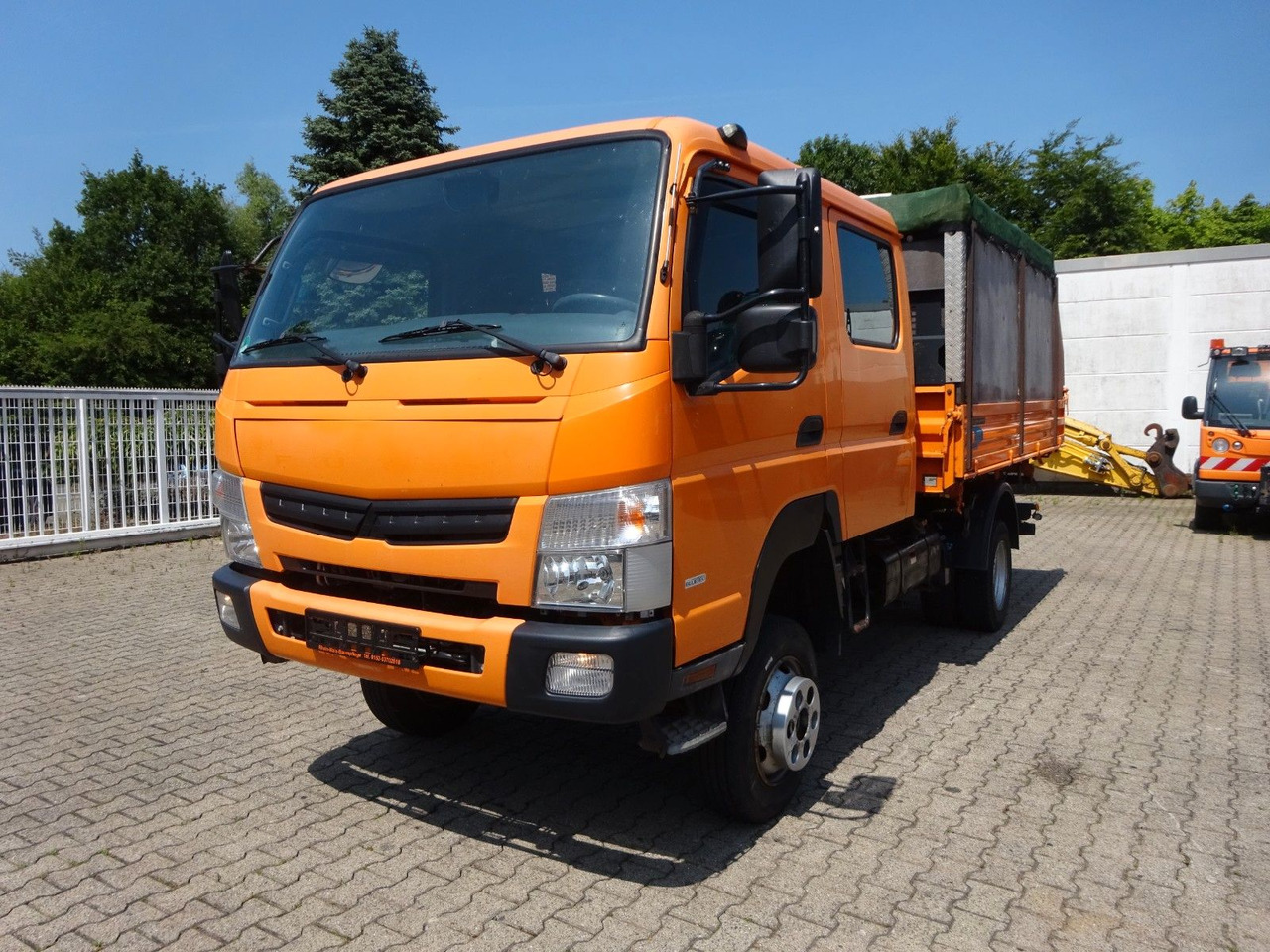 FUSO Canter Doppelkabine MEILLER 3Skipper 4x4 - Mali kamion kiper: slika FUSO Canter Doppelkabine MEILLER 3Skipper 4x4 - Mali kamion kiper FUSO Canter Doppelkabine MEILLER 3Skipper 4x4 - Mali kamion kiper: slika FUSO Canter Doppelkabine MEILLER 3Skipper 4x4 - Mali kamion kiper