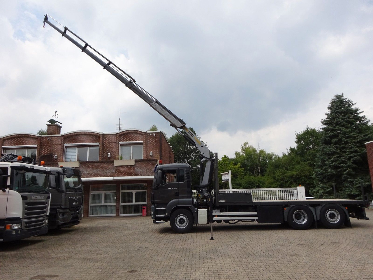 MAN 26.360 TGS Pritsche + PK 16502 Kran 6x2 - Kamion s kranom: slika MAN 26.360 TGS Pritsche + PK 16502 Kran 6x2 - Kamion s kranom MAN 26.360 TGS Pritsche + PK 16502 Kran 6x2 - Kamion s kranom: slika MAN 26.360 TGS Pritsche + PK 16502 Kran 6x2 - Kamion s kranom