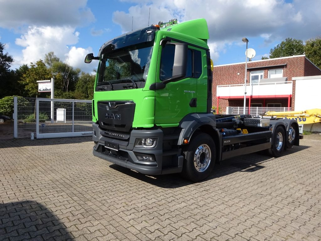 MAN 26.520 TGS HYVA Abroller 6x2 NEU !!! - Kamion s kukastom dizalicom: slika MAN 26.520 TGS HYVA Abroller 6x2 NEU !!! - Kamion s kukastom dizalicom MAN 26.520 TGS HYVA Abroller 6x2 NEU !!! - Kamion s kukastom dizalicom: slika MAN 26.520 TGS HYVA Abroller 6x2 NEU !!! - Kamion s kukastom dizalicom
