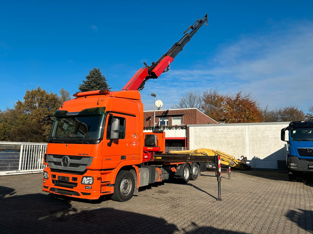 Mercedes-Benz 2541 Actros Plattform + FASSI Kran 6X2 - Kamion s kranom: slika Mercedes-Benz 2541 Actros Plattform + FASSI Kran 6X2 - Kamion s kranom Mercedes-Benz 2541 Actros Plattform + FASSI Kran 6X2 - Kamion s kranom: slika Mercedes-Benz 2541 Actros Plattform + FASSI Kran 6X2 - Kamion s kranom