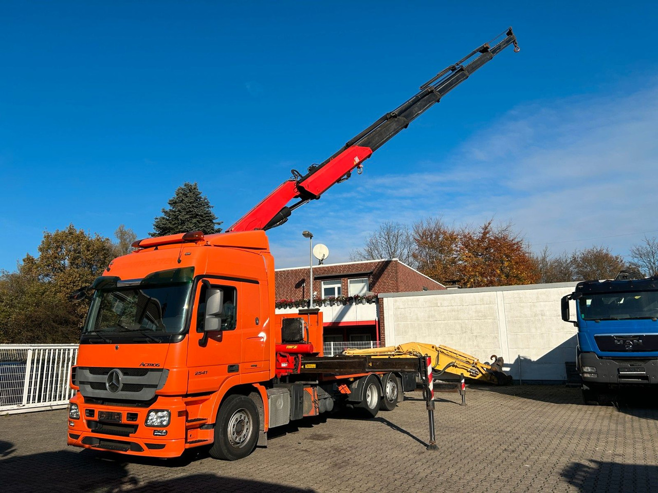 Mercedes-Benz 2541 Actros Plattform + FASSI Kran 6X2 - Kamion s kranom: slika Mercedes-Benz 2541 Actros Plattform + FASSI Kran 6X2 - Kamion s kranom Mercedes-Benz 2541 Actros Plattform + FASSI Kran 6X2 - Kamion s kranom: slika Mercedes-Benz 2541 Actros Plattform + FASSI Kran 6X2 - Kamion s kranom