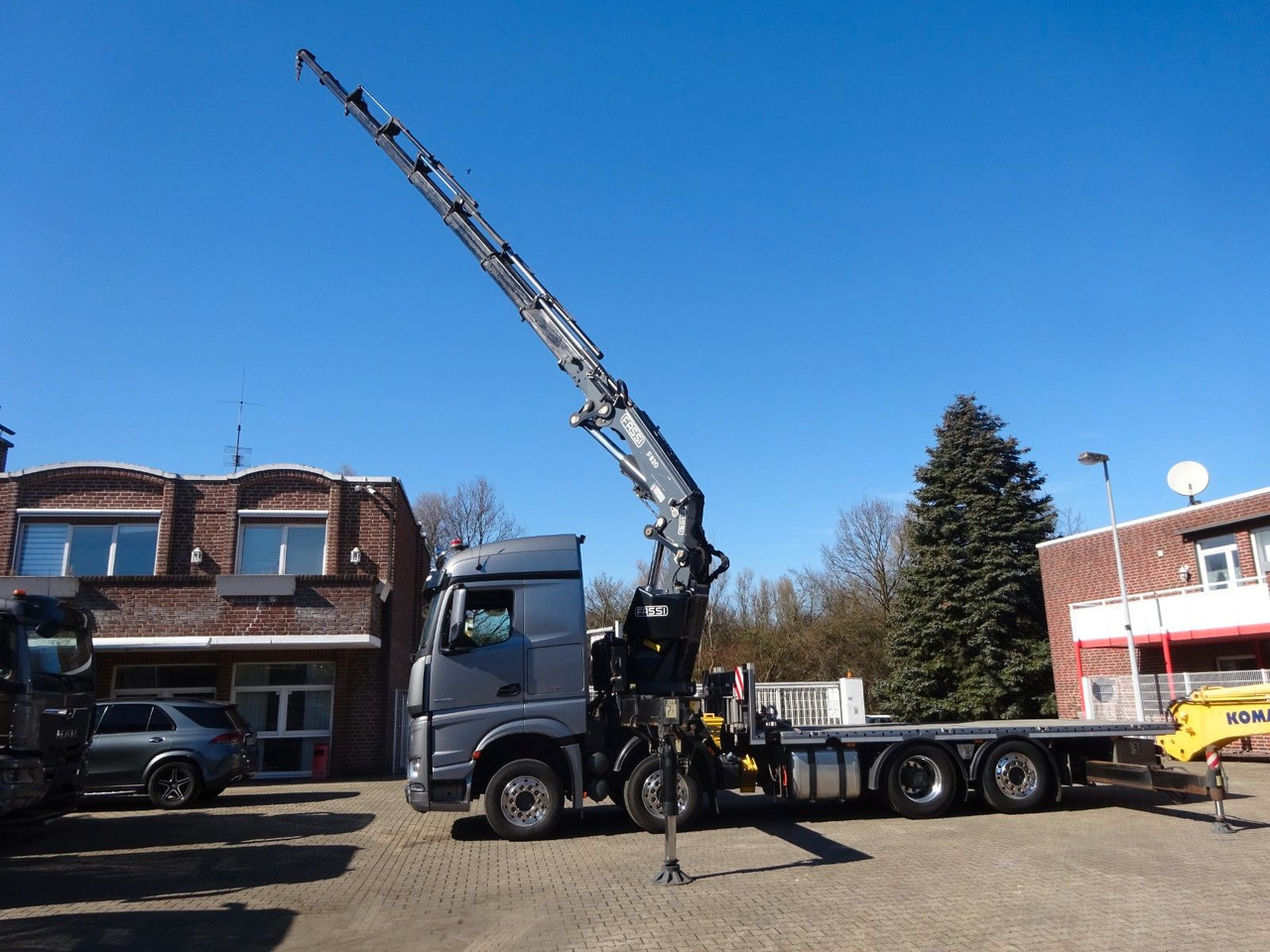 Mercedes-Benz 3453 Plattform + Fassi F820 Kran 8x2 Mercedes-Benz 3453 FASSI F820 Kran 8x Hydr. Ausschub - Kamion s kranom, Kamion s otvorenim sandukom: slika Mercedes-Benz 3453 Plattform + Fassi F820 Kran 8x2 Mercedes-Benz 3453 FASSI F820 Kran 8x Hydr. Ausschub - Kamion s kranom, Kamion s otvorenim sandukom Mercedes-Benz 3453 Plattform + Fassi F820 Kran 8x2 Mercedes-Benz 3453 FASSI F820 Kran 8x Hydr. Ausschub - Kamion s kranom, Kamion s otvorenim sandukom: slika Mercedes-Benz 3453 Plattform + Fassi F820 Kran 8x2 Mercedes-Benz 3453 FASSI F820 Kran 8x Hydr. Ausschub - Kamion s kranom, Kamion s otvorenim sandukom