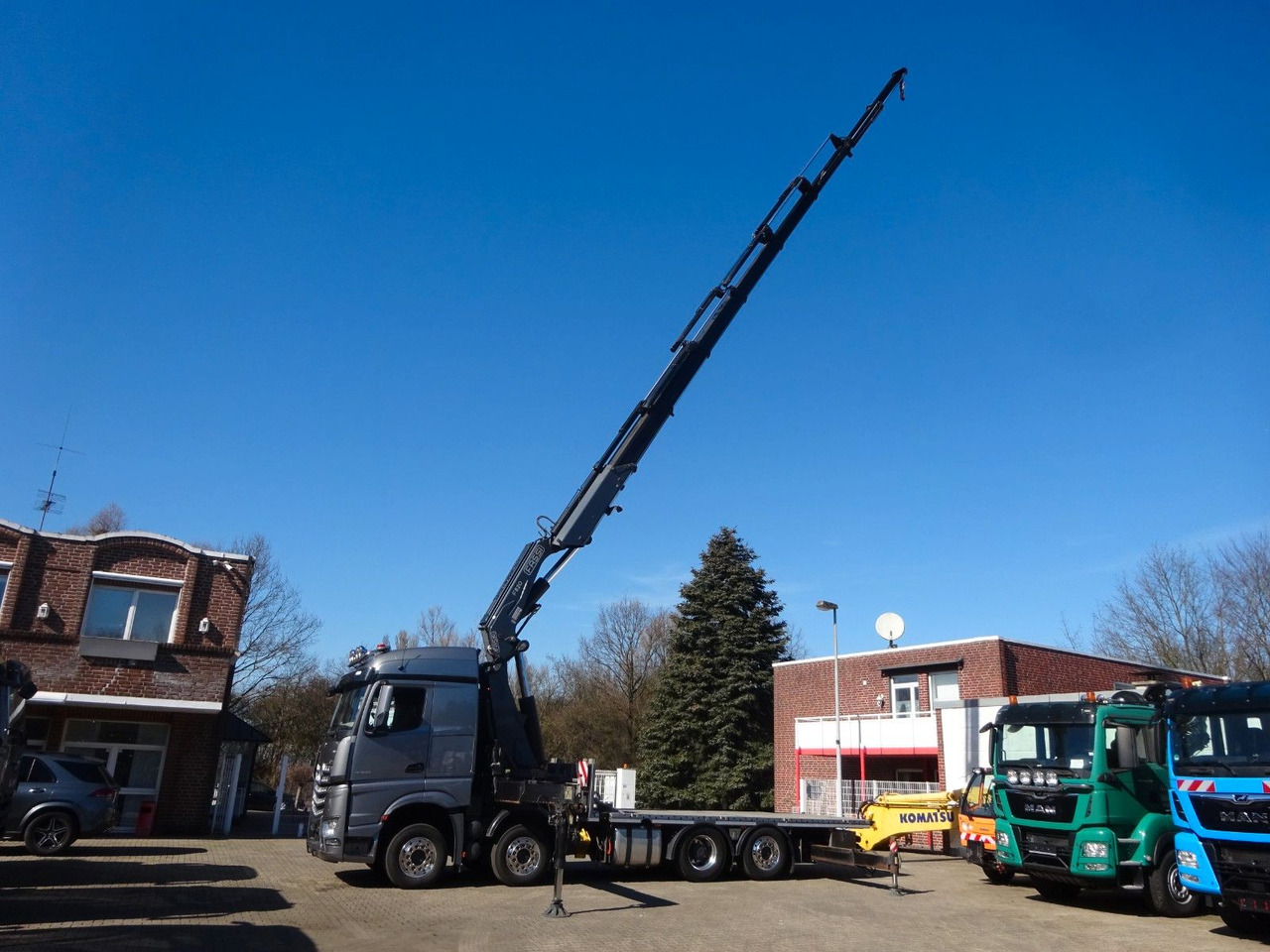 Mercedes-Benz 3453 Plattform + Fassi F820 Kran 8x2 Mercedes-Benz 3453 FASSI F820 Kran 8x Hydr. Ausschub - Kamion s kranom, Kamion s otvorenim sandukom: slika Mercedes-Benz 3453 Plattform + Fassi F820 Kran 8x2 Mercedes-Benz 3453 FASSI F820 Kran 8x Hydr. Ausschub - Kamion s kranom, Kamion s otvorenim sandukom Mercedes-Benz 3453 Plattform + Fassi F820 Kran 8x2 Mercedes-Benz 3453 FASSI F820 Kran 8x Hydr. Ausschub - Kamion s kranom, Kamion s otvorenim sandukom: slika Mercedes-Benz 3453 Plattform + Fassi F820 Kran 8x2 Mercedes-Benz 3453 FASSI F820 Kran 8x Hydr. Ausschub - Kamion s kranom, Kamion s otvorenim sandukom