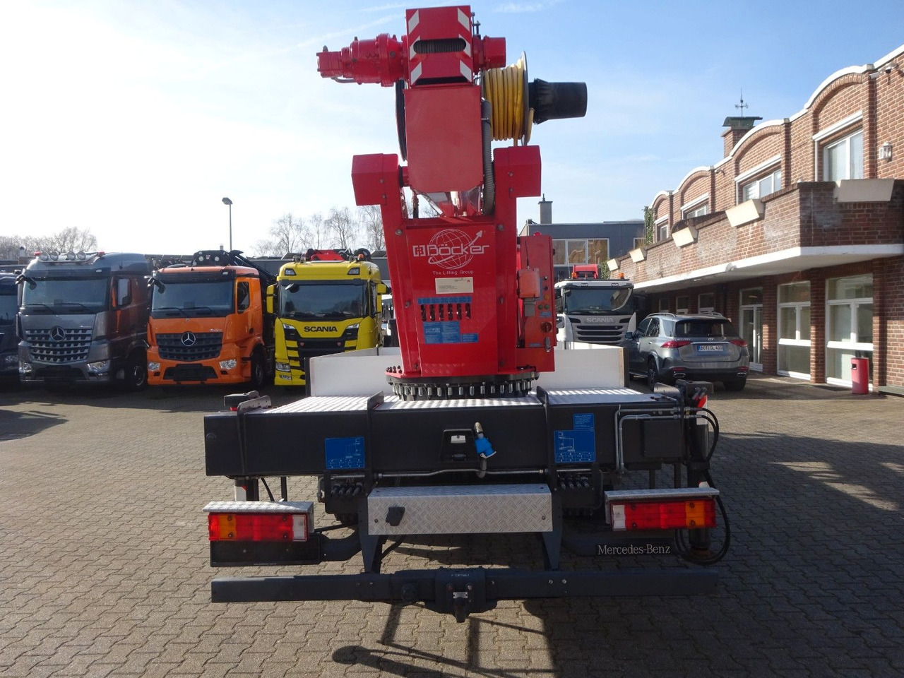 Mercedes-Benz 818 Atego + Böcker AK 32 Meter Dachdeckerkran - Kamion s kranom: slika Mercedes-Benz 818 Atego + Böcker AK 32 Meter Dachdeckerkran - Kamion s kranom Mercedes-Benz 818 Atego + Böcker AK 32 Meter Dachdeckerkran - Kamion s kranom: slika Mercedes-Benz 818 Atego + Böcker AK 32 Meter Dachdeckerkran - Kamion s kranom