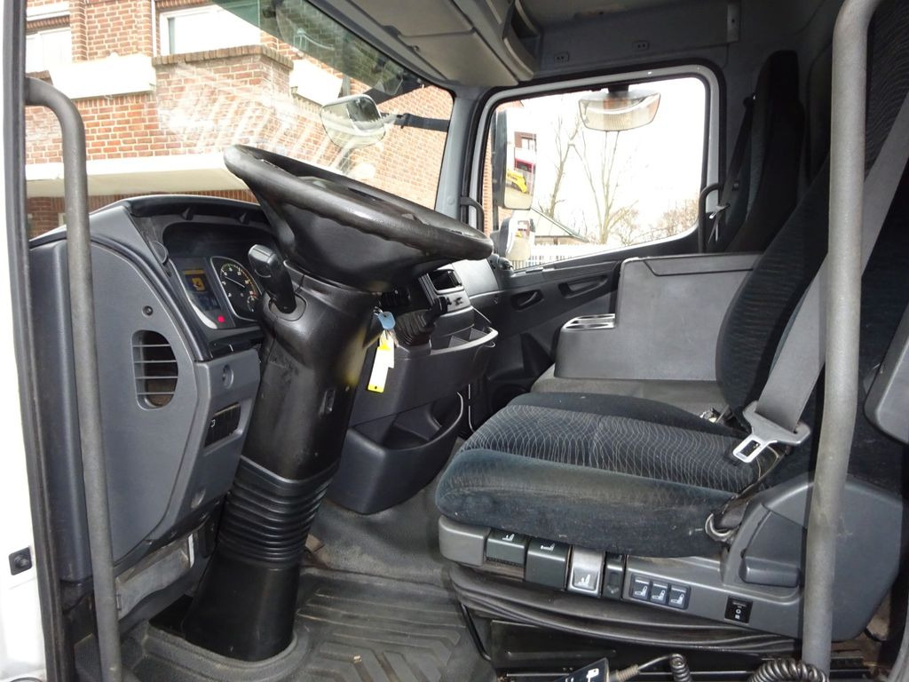 Kamion s otvorenim sandukom Mercedes-Benz 818 Atego Pritsche: slika Kamion s otvorenim sandukom Mercedes-Benz 818 Atego Pritsche