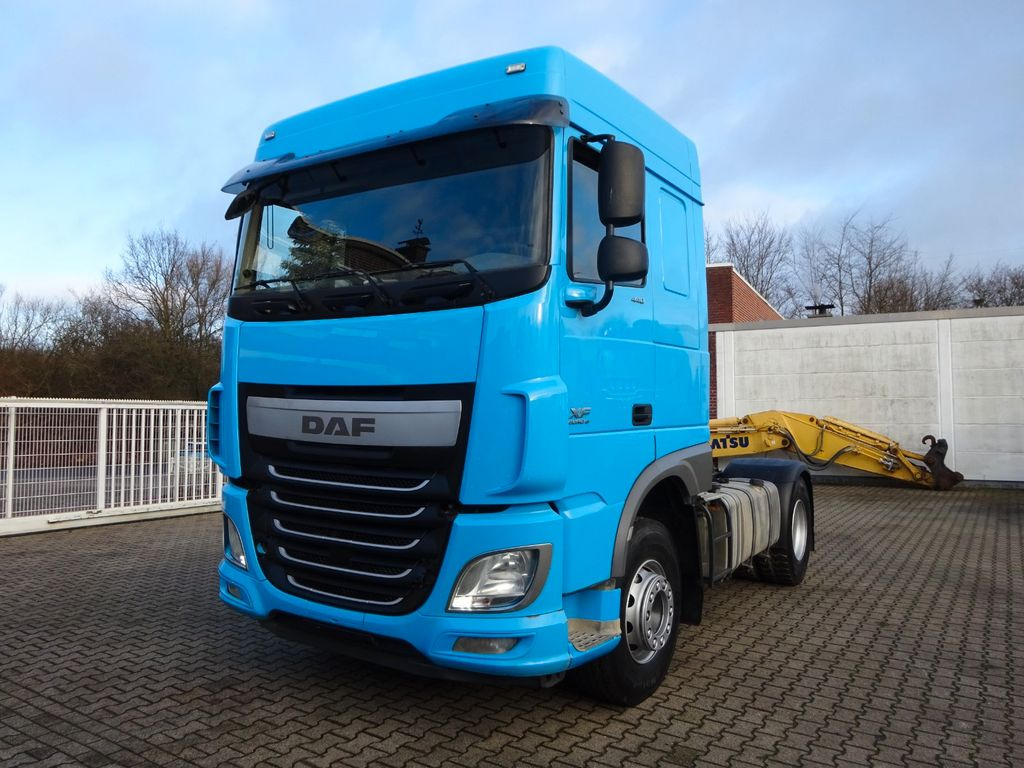 DAF XF 440 + Hydrl. Pumpe 4x2 - Tegljač: slika DAF XF 440 + Hydrl. Pumpe 4x2 - Tegljač DAF XF 440 + Hydrl. Pumpe 4x2 - Tegljač: slika DAF XF 440 + Hydrl. Pumpe 4x2 - Tegljač