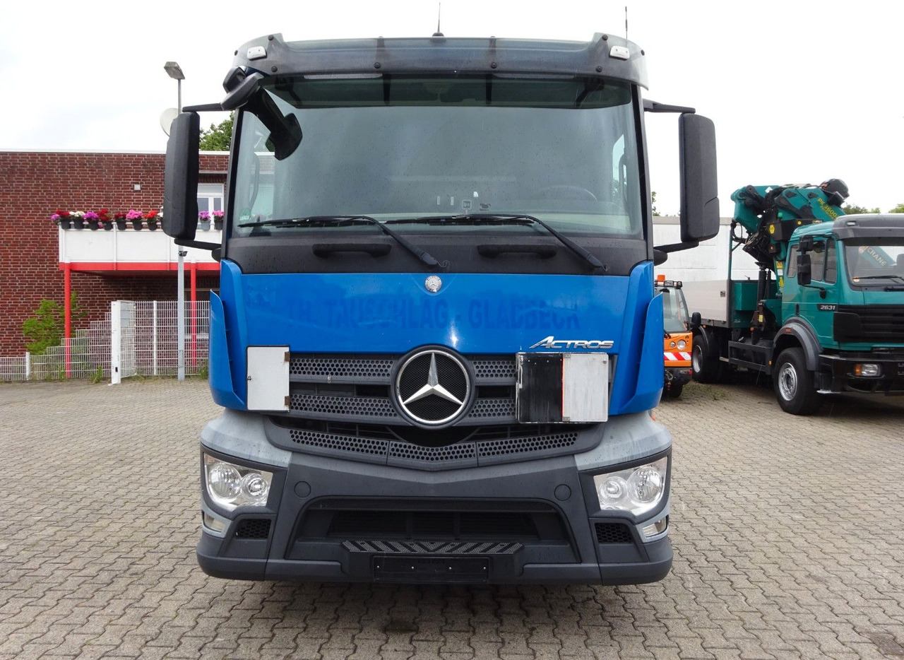 Mercedes-Benz 1840 Actros SZM 4x2 - Tegljač: slika Mercedes-Benz 1840 Actros SZM 4x2 - Tegljač Mercedes-Benz 1840 Actros SZM 4x2 - Tegljač: slika Mercedes-Benz 1840 Actros SZM 4x2 - Tegljač