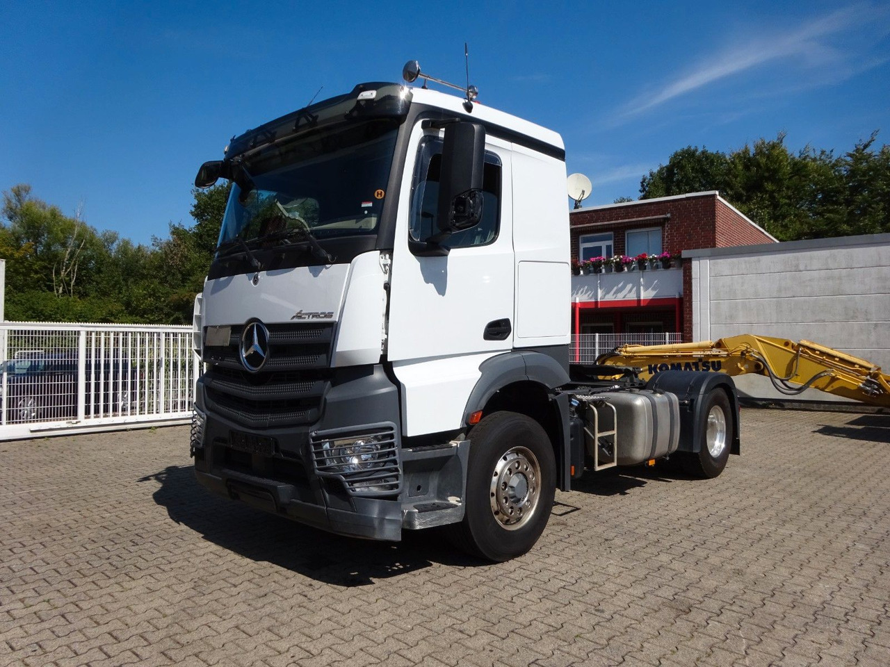 Mercedes-Benz 1846 Actros SZM HAD ALLRAD - Tegljač: slika Mercedes-Benz 1846 Actros SZM HAD ALLRAD - Tegljač Mercedes-Benz 1846 Actros SZM HAD ALLRAD - Tegljač: slika Mercedes-Benz 1846 Actros SZM HAD ALLRAD - Tegljač
