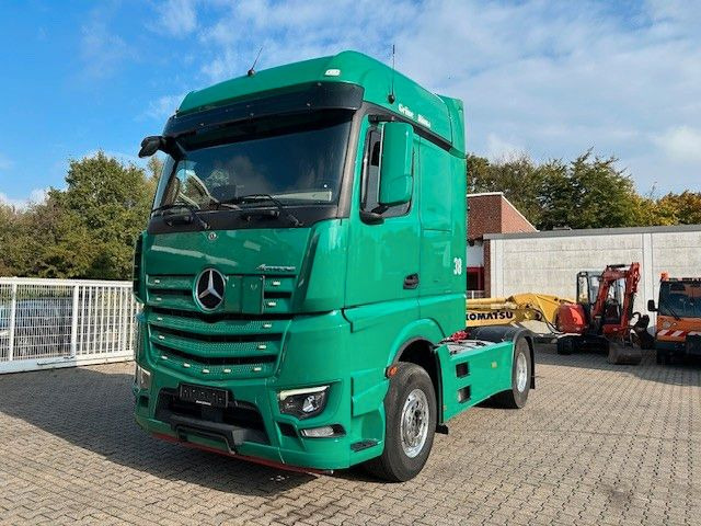 Mercedes-Benz 1851 Actros SZM mit Kipper-Pumpe 4x2 - Tegljač: slika Mercedes-Benz 1851 Actros SZM mit Kipper-Pumpe 4x2 - Tegljač Mercedes-Benz 1851 Actros SZM mit Kipper-Pumpe 4x2 - Tegljač: slika Mercedes-Benz 1851 Actros SZM mit Kipper-Pumpe 4x2 - Tegljač