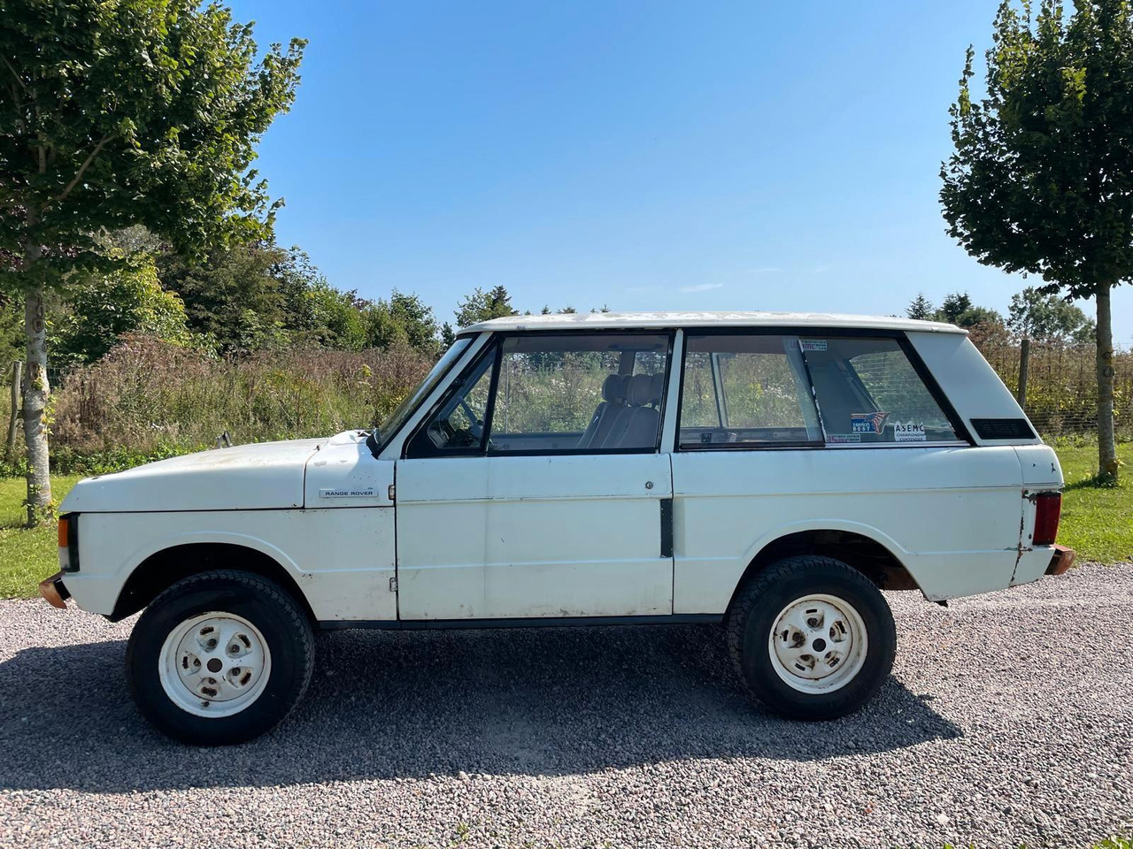 Land Rover Range Rover Classic Suffix A - SUV: slika Land Rover Range Rover Classic Suffix A - SUV Land Rover Range Rover Classic Suffix A - SUV: slika Land Rover Range Rover Classic Suffix A - SUV