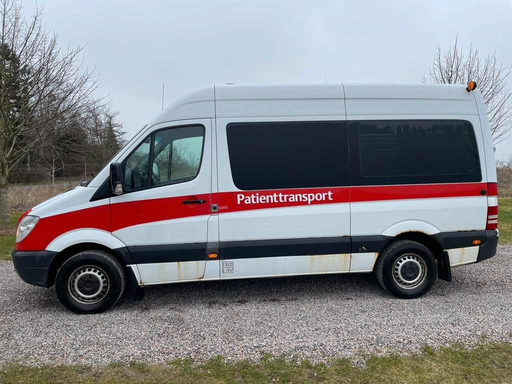 Mercedes-Benz Sprinter 315 CDI *ambulance *5800 € netto - Vozilo hitne pomoći: slika Mercedes-Benz Sprinter 315 CDI *ambulance *5800 € netto - Vozilo hitne pomoći Mercedes-Benz Sprinter 315 CDI *ambulance *5800 € netto - Vozilo hitne pomoći: slika Mercedes-Benz Sprinter 315 CDI *ambulance *5800 € netto - Vozilo hitne pomoći