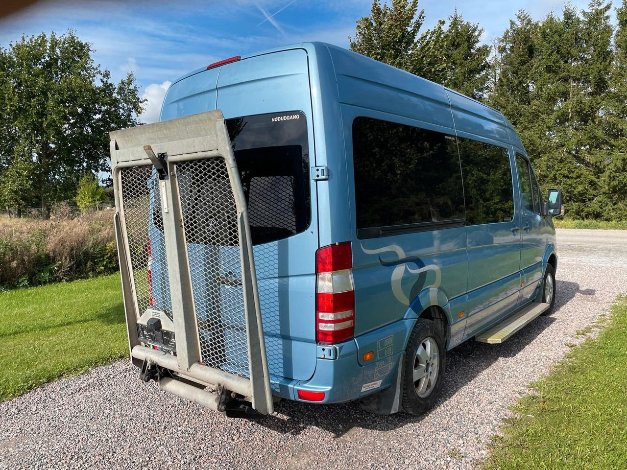 Mercedes-Benz Sprinter 316 CDI AUT *BUS+lift * 9 bis 11 sitze - Putnički kombi: slika Mercedes-Benz Sprinter 316 CDI AUT *BUS+lift * 9 bis 11 sitze - Putnički kombi Mercedes-Benz Sprinter 316 CDI AUT *BUS+lift * 9 bis 11 sitze - Putnički kombi: slika Mercedes-Benz Sprinter 316 CDI AUT *BUS+lift * 9 bis 11 sitze - Putnički kombi