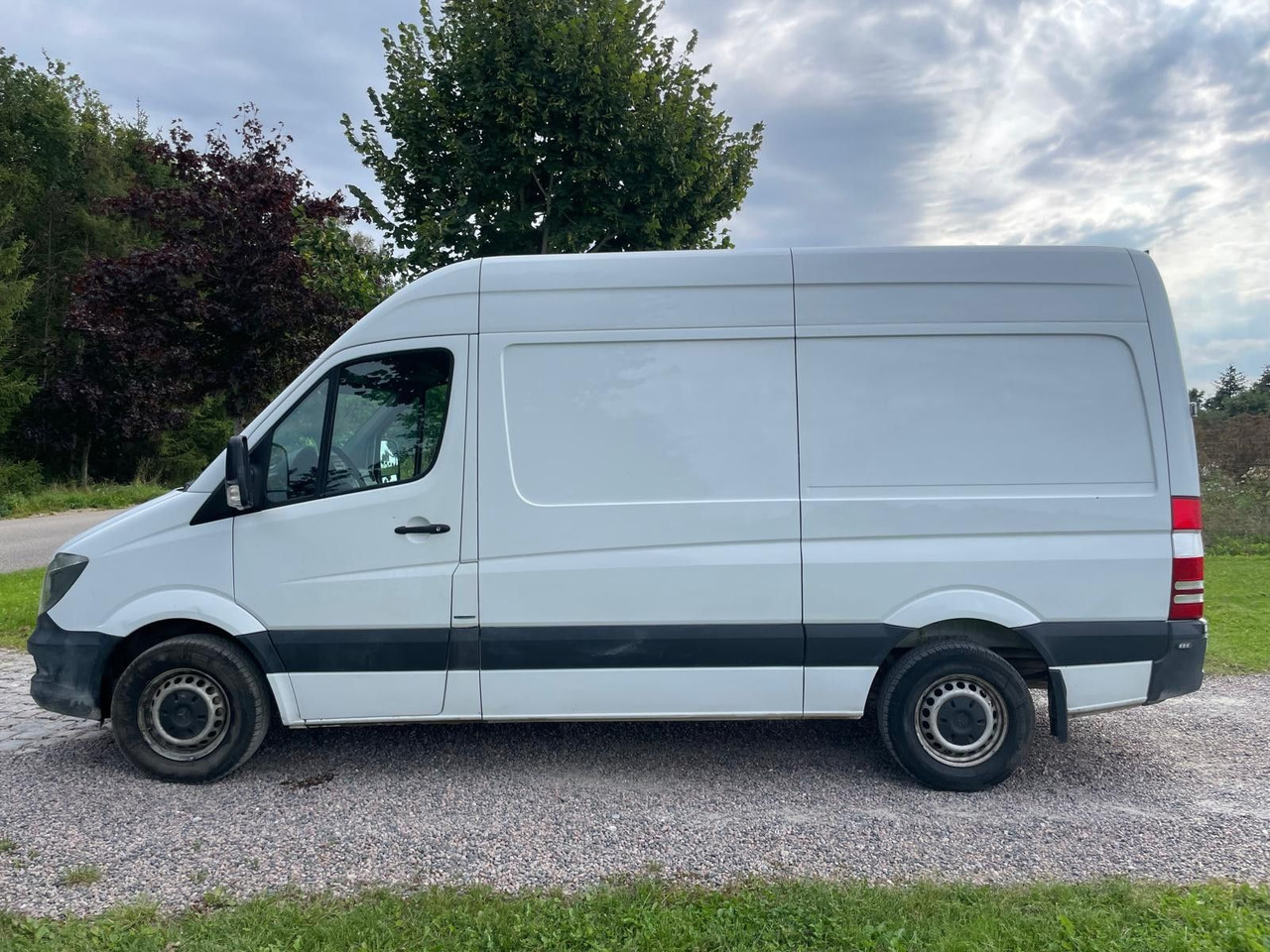 Mercedes-Benz Sprinter II Kasten 216 CDI Lang +Hoch - Mali kombi: slika Mercedes-Benz Sprinter II Kasten 216 CDI Lang +Hoch - Mali kombi Mercedes-Benz Sprinter II Kasten 216 CDI Lang +Hoch - Mali kombi: slika Mercedes-Benz Sprinter II Kasten 216 CDI Lang +Hoch - Mali kombi