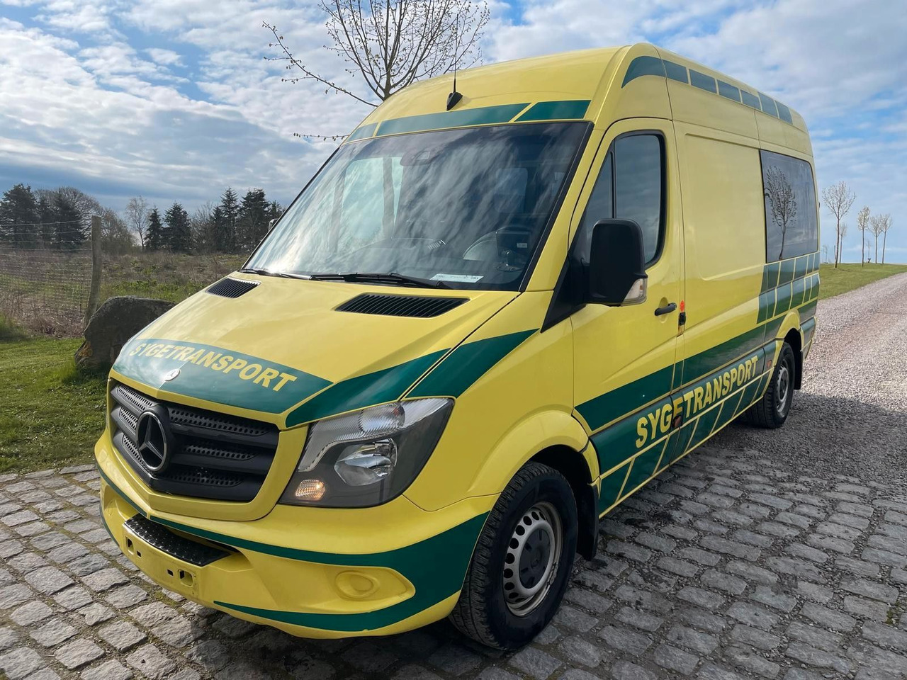 Mercedes-Benz Sprinter II Kasten 316 CDI Ambulance * - Vozilo hitne pomoći: slika Mercedes-Benz Sprinter II Kasten 316 CDI Ambulance * - Vozilo hitne pomoći Mercedes-Benz Sprinter II Kasten 316 CDI Ambulance * - Vozilo hitne pomoći: slika Mercedes-Benz Sprinter II Kasten 316 CDI Ambulance * - Vozilo hitne pomoći