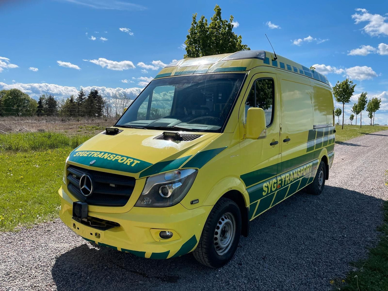 Mercedes-Benz Sprinter II Kasten 316 CDI Aut Ambulance* - Vozilo hitne pomoći: slika Mercedes-Benz Sprinter II Kasten 316 CDI Aut Ambulance* - Vozilo hitne pomoći Mercedes-Benz Sprinter II Kasten 316 CDI Aut Ambulance* - Vozilo hitne pomoći: slika Mercedes-Benz Sprinter II Kasten 316 CDI Aut Ambulance* - Vozilo hitne pomoći