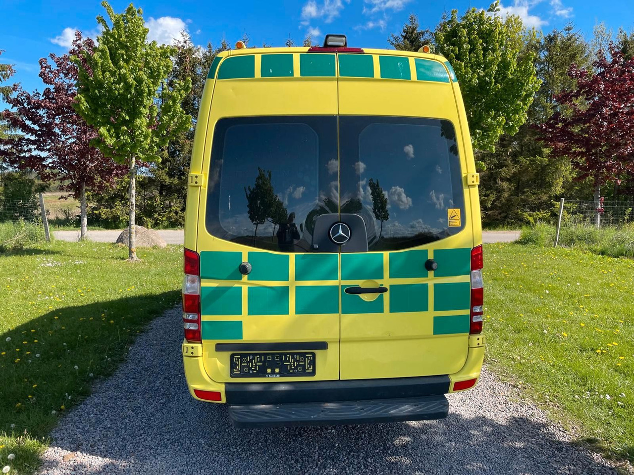 Mercedes-Benz Sprinter II Kasten 316 CDI Aut Ambulance* - Vozilo hitne pomoći: slika Mercedes-Benz Sprinter II Kasten 316 CDI Aut Ambulance* - Vozilo hitne pomoći Mercedes-Benz Sprinter II Kasten 316 CDI Aut Ambulance* - Vozilo hitne pomoći: slika Mercedes-Benz Sprinter II Kasten 316 CDI Aut Ambulance* - Vozilo hitne pomoći