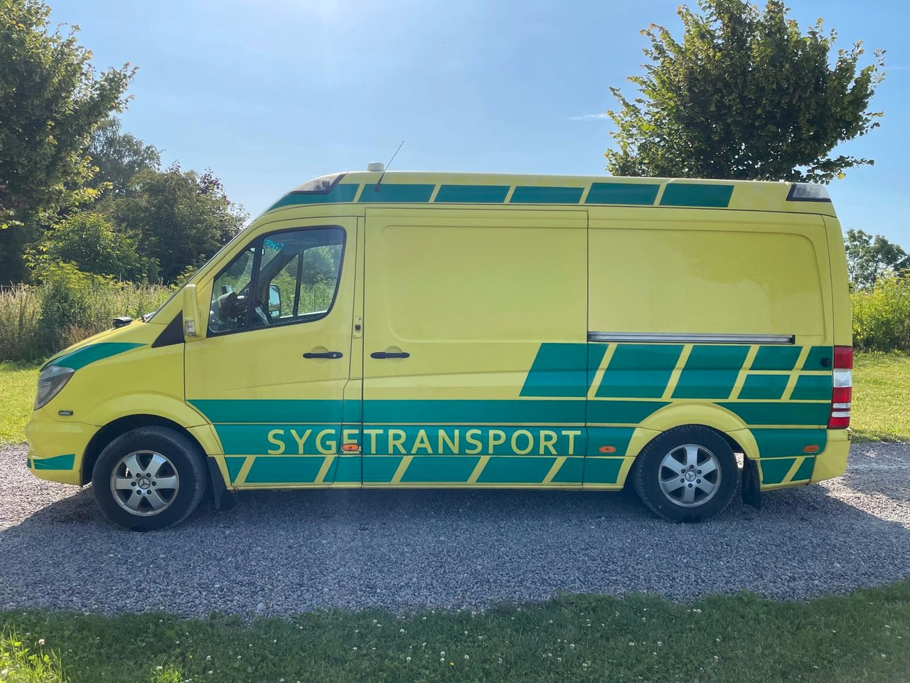 Mercedes-Benz Sprinter II Kasten 316 CDI Aut - Vozilo hitne pomoći: slika Mercedes-Benz Sprinter II Kasten 316 CDI Aut - Vozilo hitne pomoći Mercedes-Benz Sprinter II Kasten 316 CDI Aut - Vozilo hitne pomoći: slika Mercedes-Benz Sprinter II Kasten 316 CDI Aut - Vozilo hitne pomoći