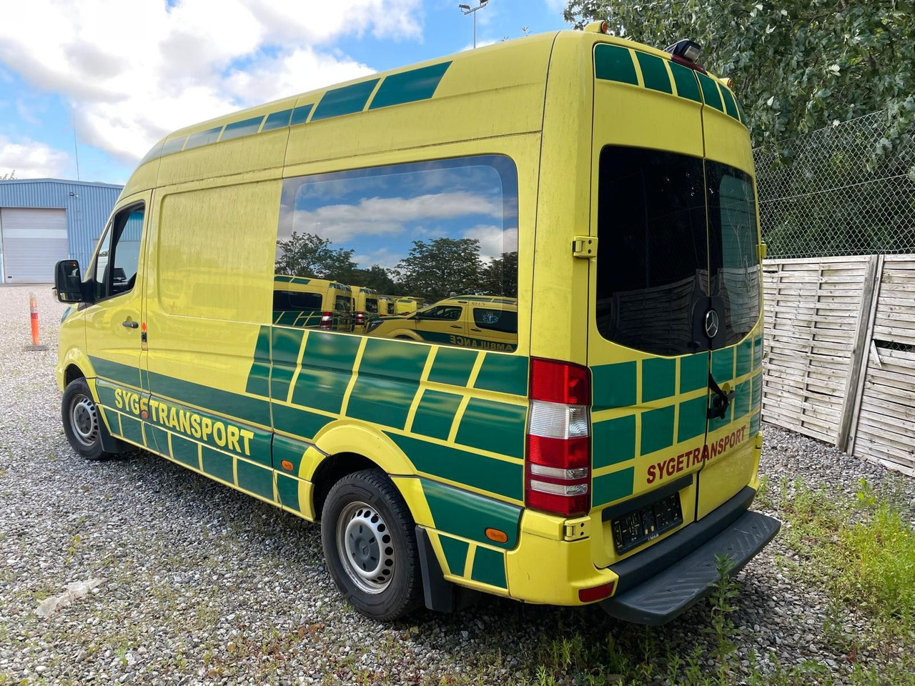 Mercedes-Benz Sprinter II Kasten 316CDI Aut *Ambulance - Vozilo hitne pomoći: slika Mercedes-Benz Sprinter II Kasten 316CDI Aut *Ambulance - Vozilo hitne pomoći Mercedes-Benz Sprinter II Kasten 316CDI Aut *Ambulance - Vozilo hitne pomoći: slika Mercedes-Benz Sprinter II Kasten 316CDI Aut *Ambulance - Vozilo hitne pomoći