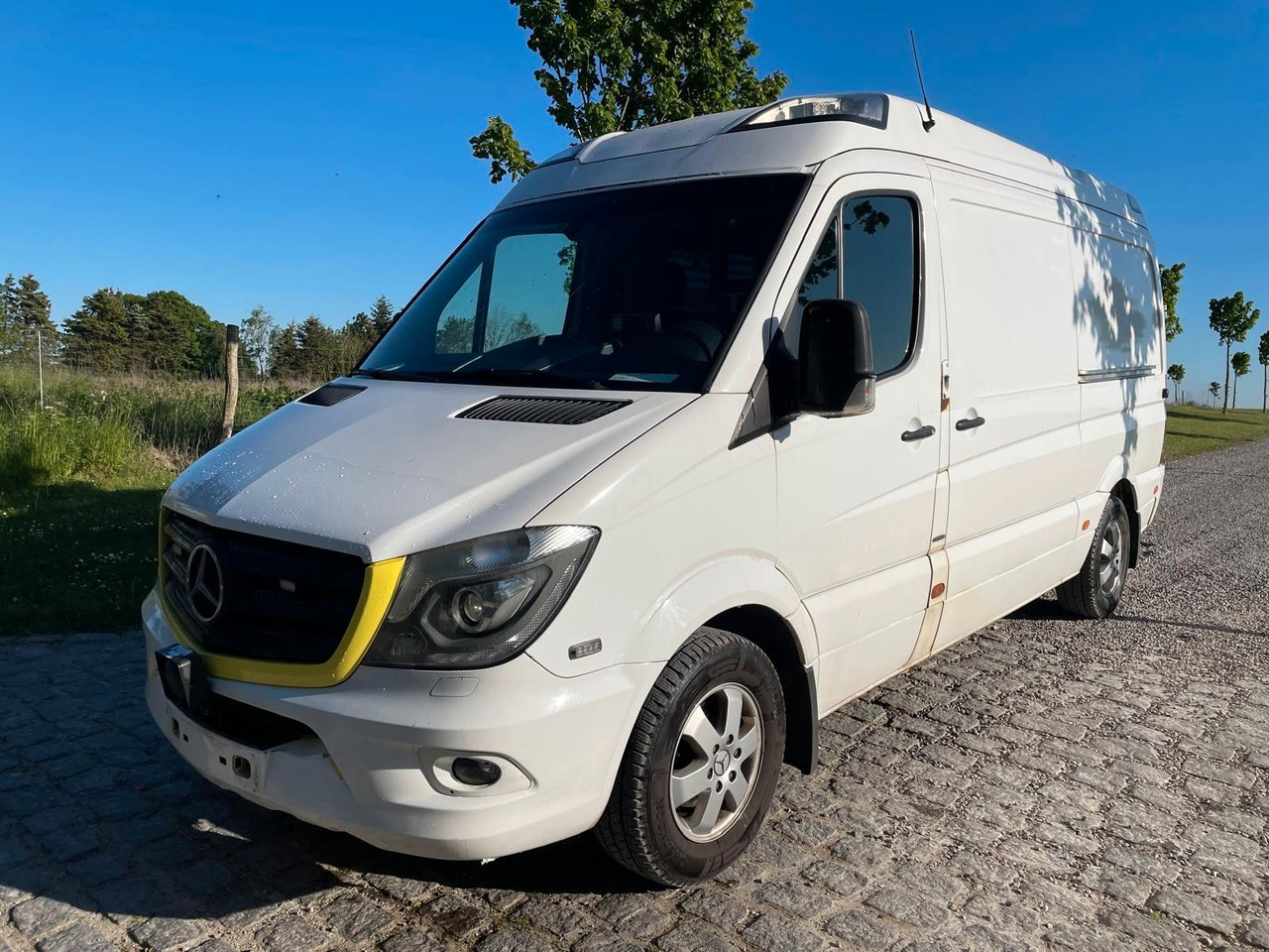 Mercedes-Benz Sprinter Kasten 316 CDI Ambulance *7 200 netto* - Vozilo hitne pomoći: slika Mercedes-Benz Sprinter Kasten 316 CDI Ambulance *7 200 netto* - Vozilo hitne pomoći Mercedes-Benz Sprinter Kasten 316 CDI Ambulance *7 200 netto* - Vozilo hitne pomoći: slika Mercedes-Benz Sprinter Kasten 316 CDI Ambulance *7 200 netto* - Vozilo hitne pomoći