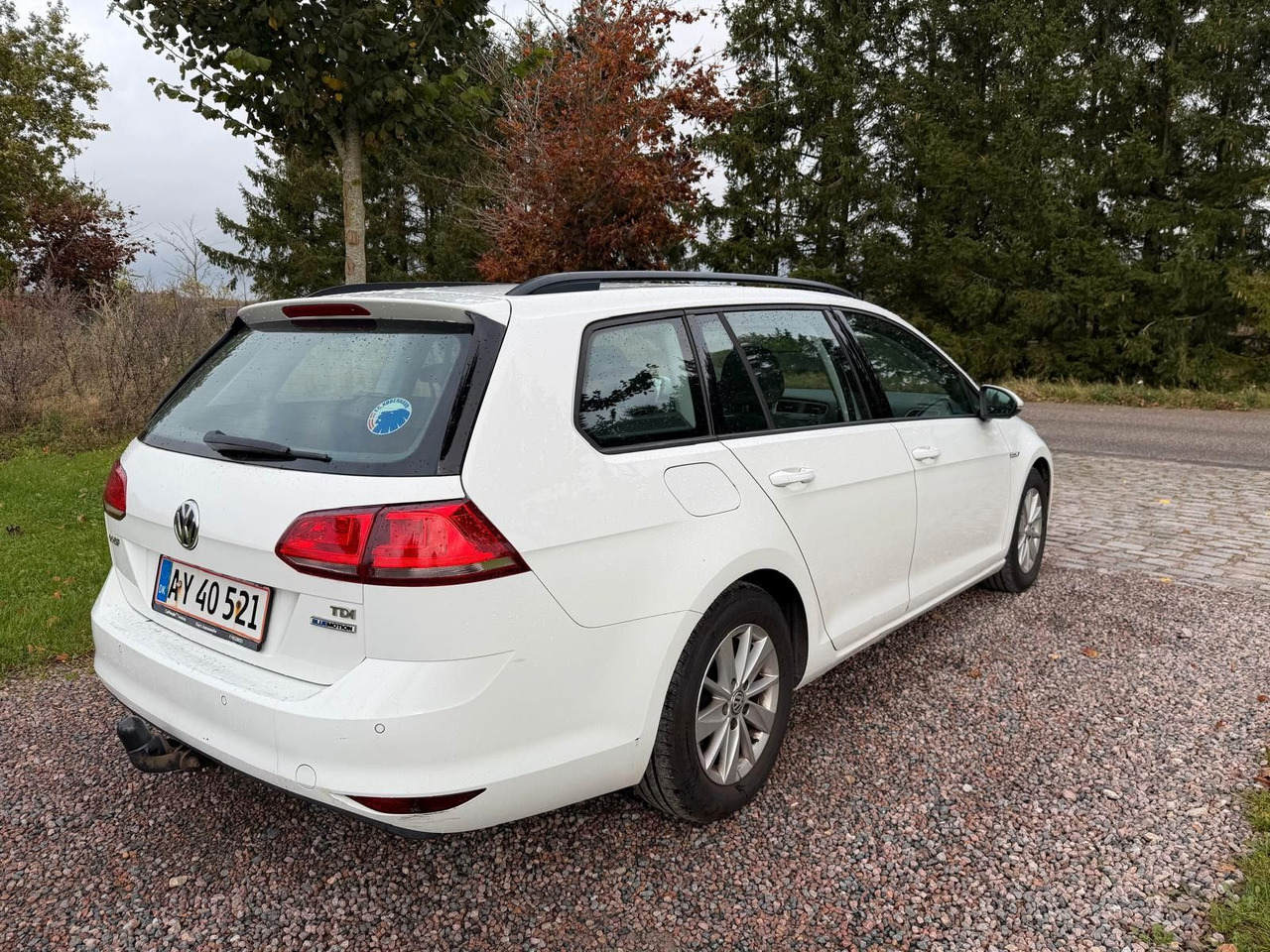 Volkswagen Golf VII Trendline BlueMotion - Karavan: slika  Volkswagen Golf VII Trendline BlueMotion - Karavan Volkswagen Golf VII Trendline BlueMotion - Karavan: slika  Volkswagen Golf VII Trendline BlueMotion - Karavan