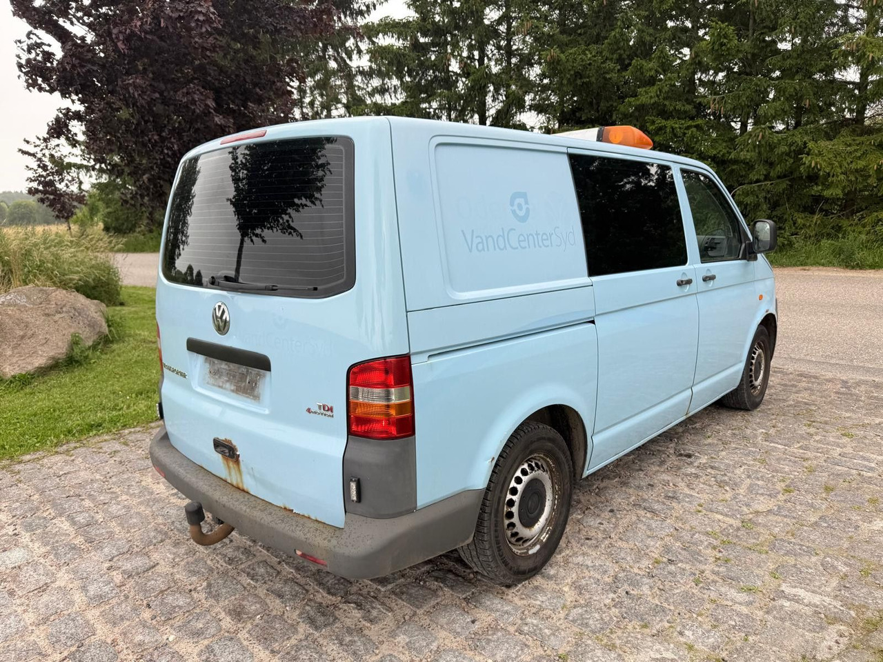 Volkswagen T5 Transporter 2.5 TDI 4Motion *Klima *4x4 - Mali kombi: slika Volkswagen T5 Transporter 2.5 TDI 4Motion *Klima *4x4 - Mali kombi Volkswagen T5 Transporter 2.5 TDI 4Motion *Klima *4x4 - Mali kombi: slika Volkswagen T5 Transporter 2.5 TDI 4Motion *Klima *4x4 - Mali kombi