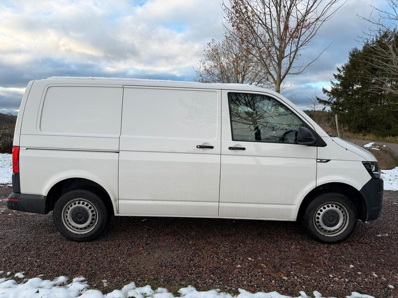 Volkswagen T6 Transporter Kasten Kombi - Putnički kombi: slika Volkswagen T6 Transporter Kasten Kombi - Putnički kombi Volkswagen T6 Transporter Kasten Kombi - Putnički kombi: slika Volkswagen T6 Transporter Kasten Kombi - Putnički kombi