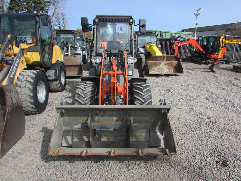 Atlas Weycor AR 380 Radlader Wacker WL32 Weidemann 1390 - Utovarivač na kotačima: slika Atlas Weycor AR 380 Radlader Wacker WL32 Weidemann 1390 - Utovarivač na kotačima Atlas Weycor AR 380 Radlader Wacker WL32 Weidemann 1390 - Utovarivač na kotačima: slika Atlas Weycor AR 380 Radlader Wacker WL32 Weidemann 1390 - Utovarivač na kotačima