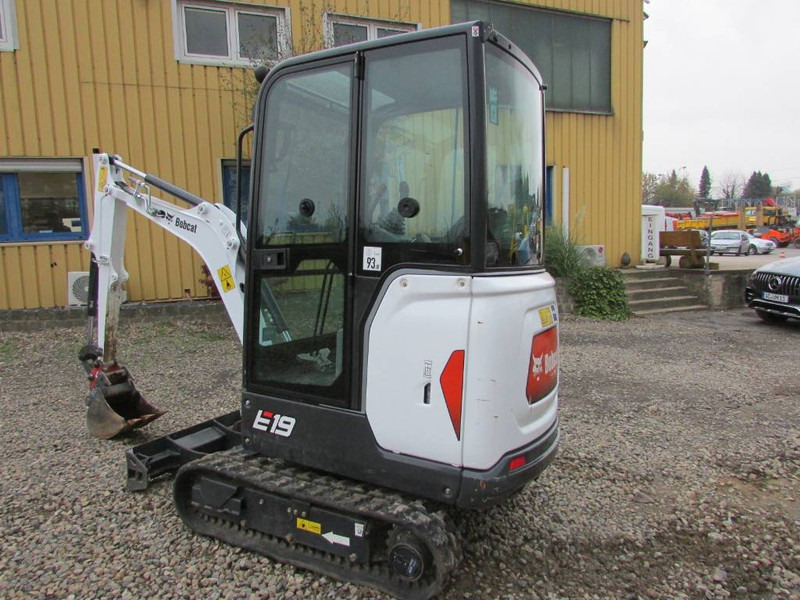 Bobcat E 19 Minibagger 22.500 EUR - Mini bager: slika Bobcat E 19 Minibagger 22.500 EUR - Mini bager Bobcat E 19 Minibagger 22.500 EUR - Mini bager: slika Bobcat E 19 Minibagger 22.500 EUR - Mini bager