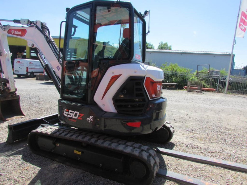 Bobcat E 50z Minibagger 42.500 EUR - Mini bager: slika Bobcat E 50z Minibagger 42.500 EUR - Mini bager Bobcat E 50z Minibagger 42.500 EUR - Mini bager: slika Bobcat E 50z Minibagger 42.500 EUR - Mini bager