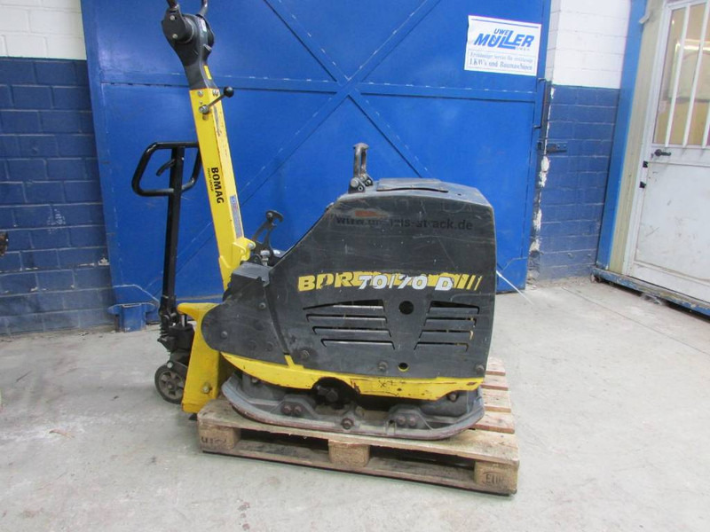 Bomag BPR 70/70 D Rüttelplatte 7.500 EUR - Vibro ploča: slika Bomag BPR 70/70 D Rüttelplatte 7.500 EUR - Vibro ploča Bomag BPR 70/70 D Rüttelplatte 7.500 EUR - Vibro ploča: slika Bomag BPR 70/70 D Rüttelplatte 7.500 EUR - Vibro ploča
